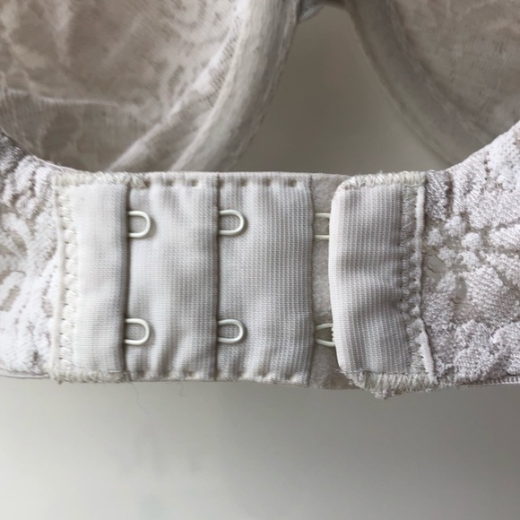 Bra - Picture 3 of 6